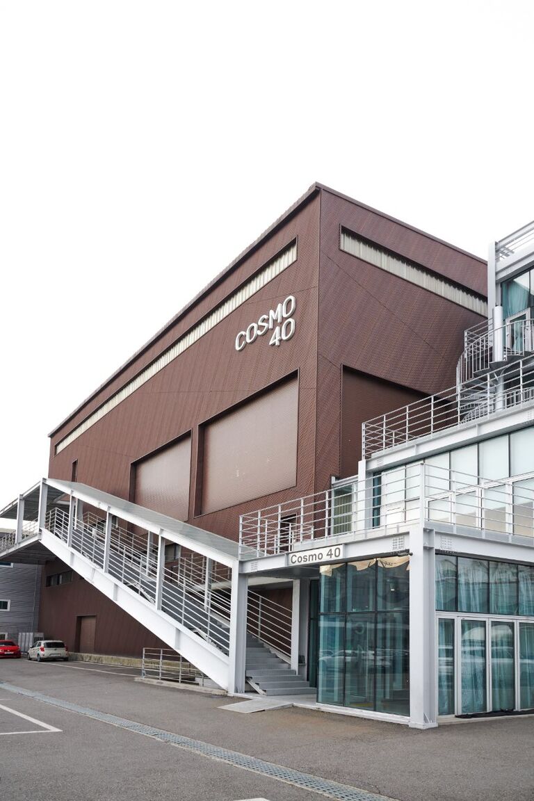 공장형 카페_cosmo40 