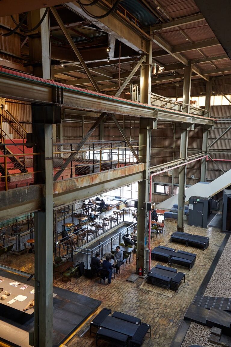 공장형 카페_cosmo40 