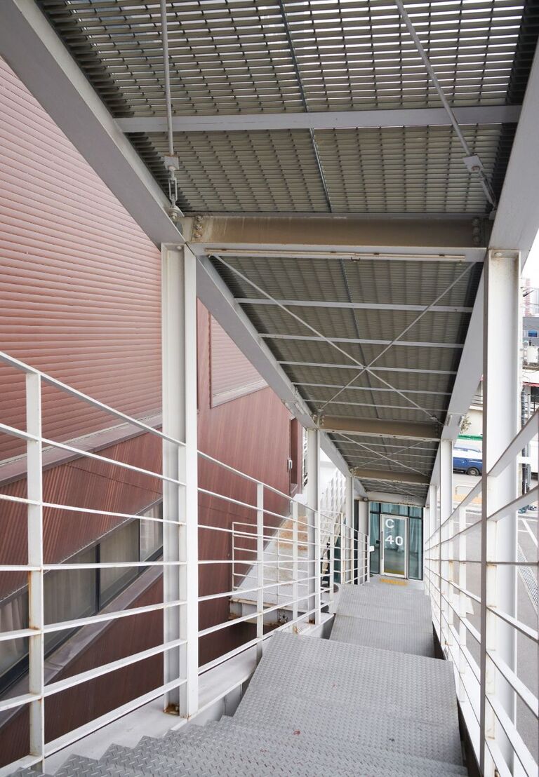  공장형 카페_cosmo40